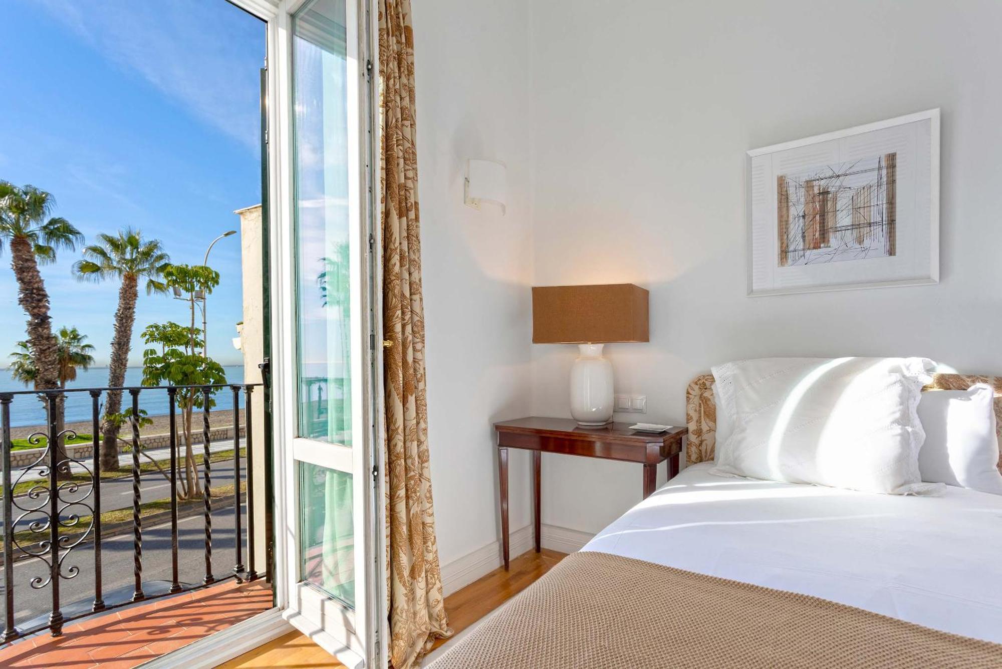 Genteel Home Paseo Maritimo Малага Екстер'єр фото